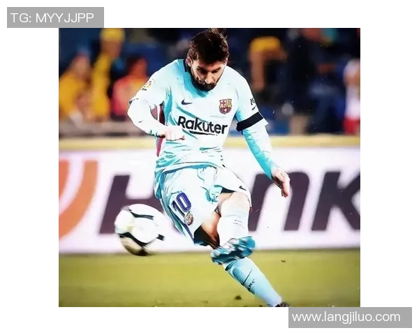 以梅西为中心回忆我的青春足球梦从踢球到热爱见证传奇的成长轨迹